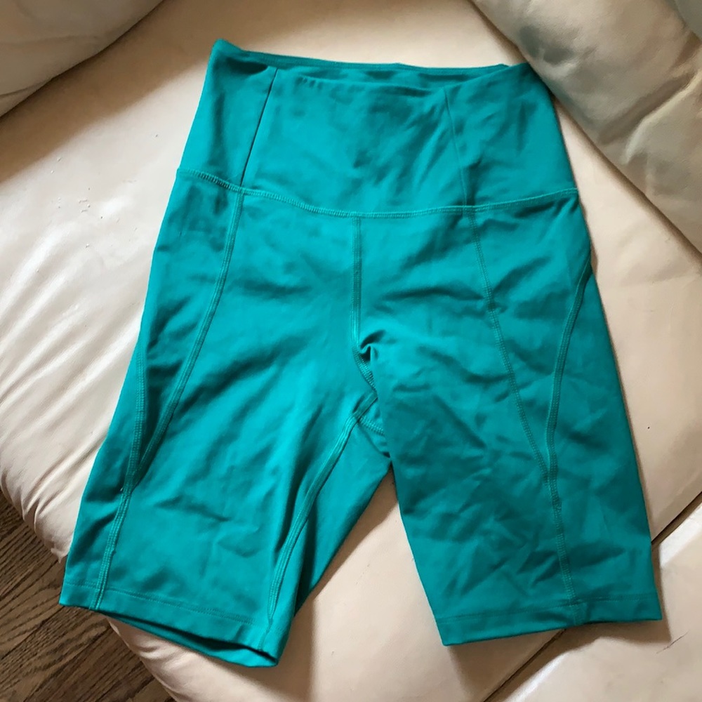 Girlfriend collective biker shorts